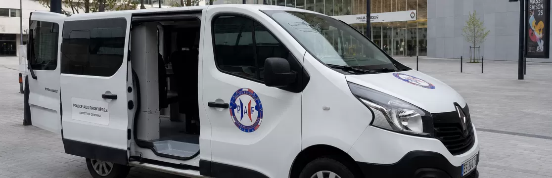Illustration : Police aux frontières : un véhicule dédié pour mieux prévenir la fraude documentaire