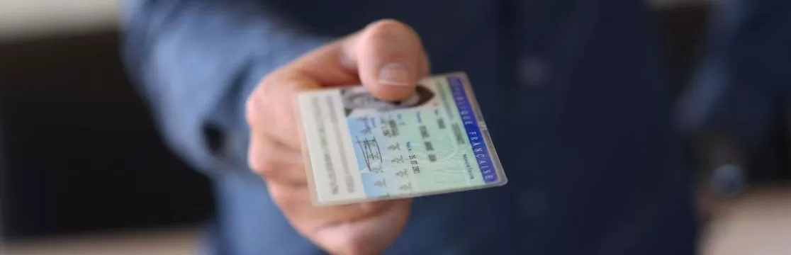 Illustration : Fraude documentaire : les clés pour identifier les faux documents et protéger les collectivités